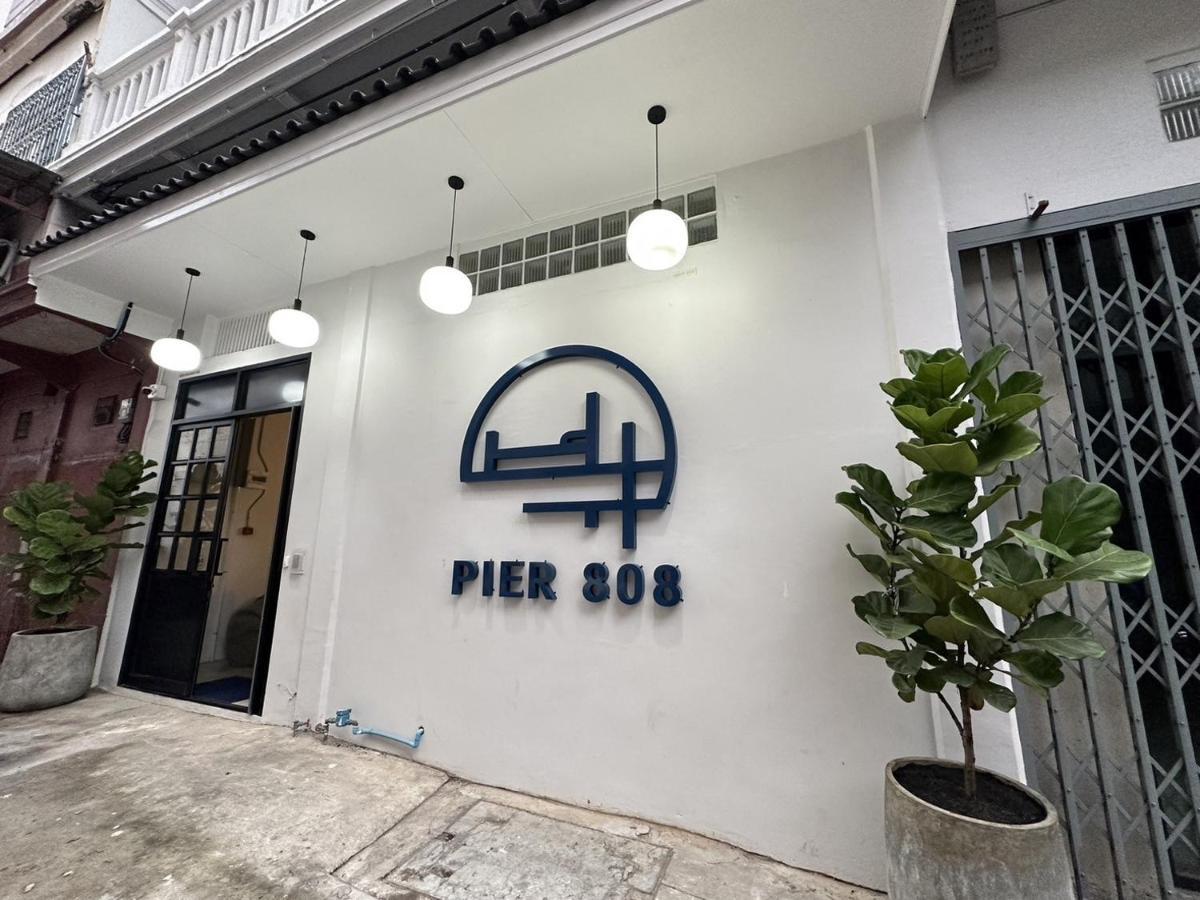 Pier 808 Hostel Банкок Екстериор снимка