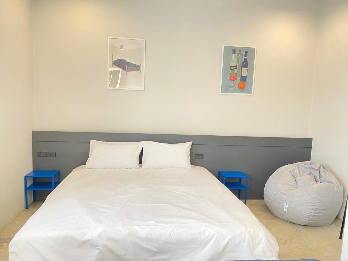 Pier 808 Hostel Банкок Екстериор снимка
