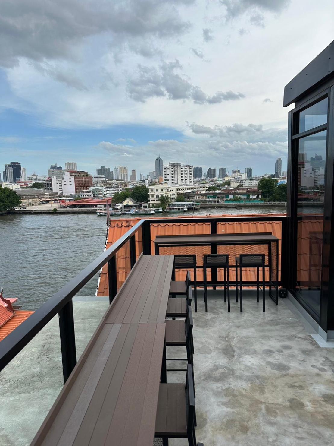 Pier 808 Hostel Банкок Екстериор снимка