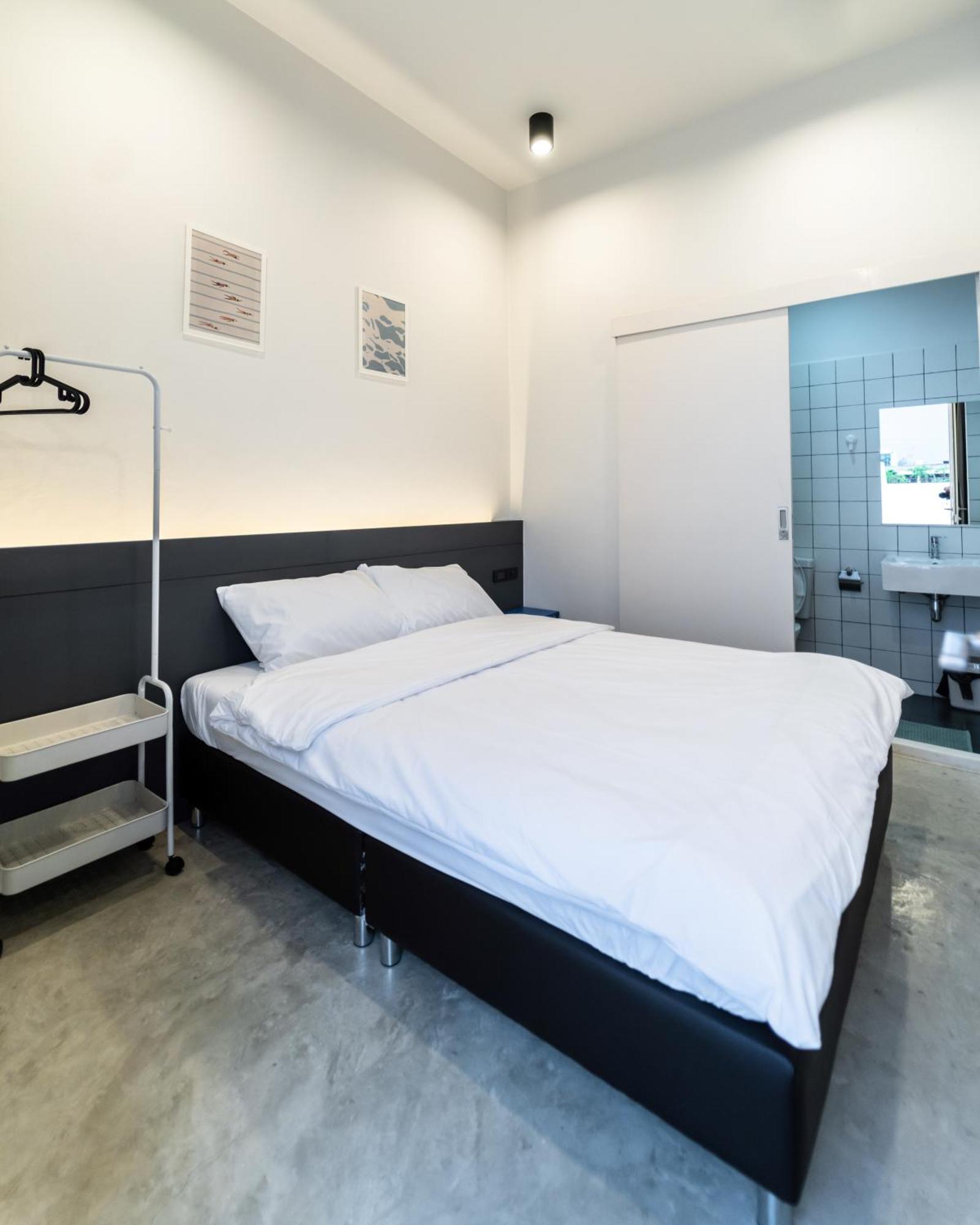 Pier 808 Hostel Банкок Екстериор снимка