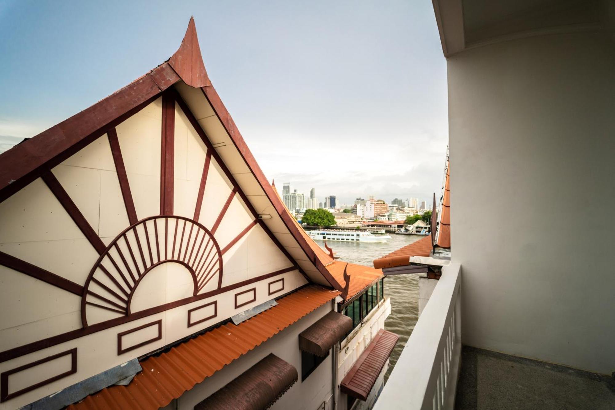 Pier 808 Hostel Банкок Екстериор снимка